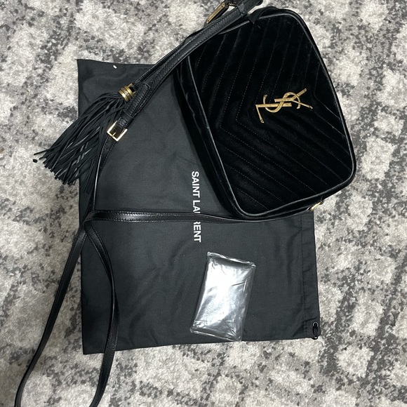 Saint Laurent Velvet Lou camera bag - Picture 6 of 9